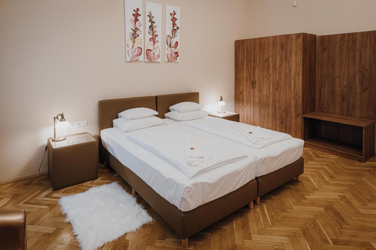 Dozsa Apartman سيغيد المظهر الخارجي الصورة